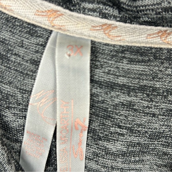 Melissa McCarthy Seven7 Long Sleeve Gray Tunic with Front Pockets Size 3X - Picture 4 of 13